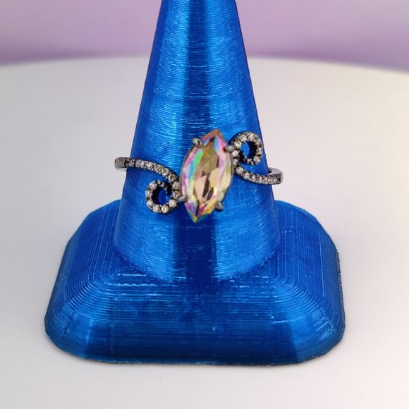 Mermaid Oval Ring Size 9 - Fragrant Jewels - Picture 1 of 1